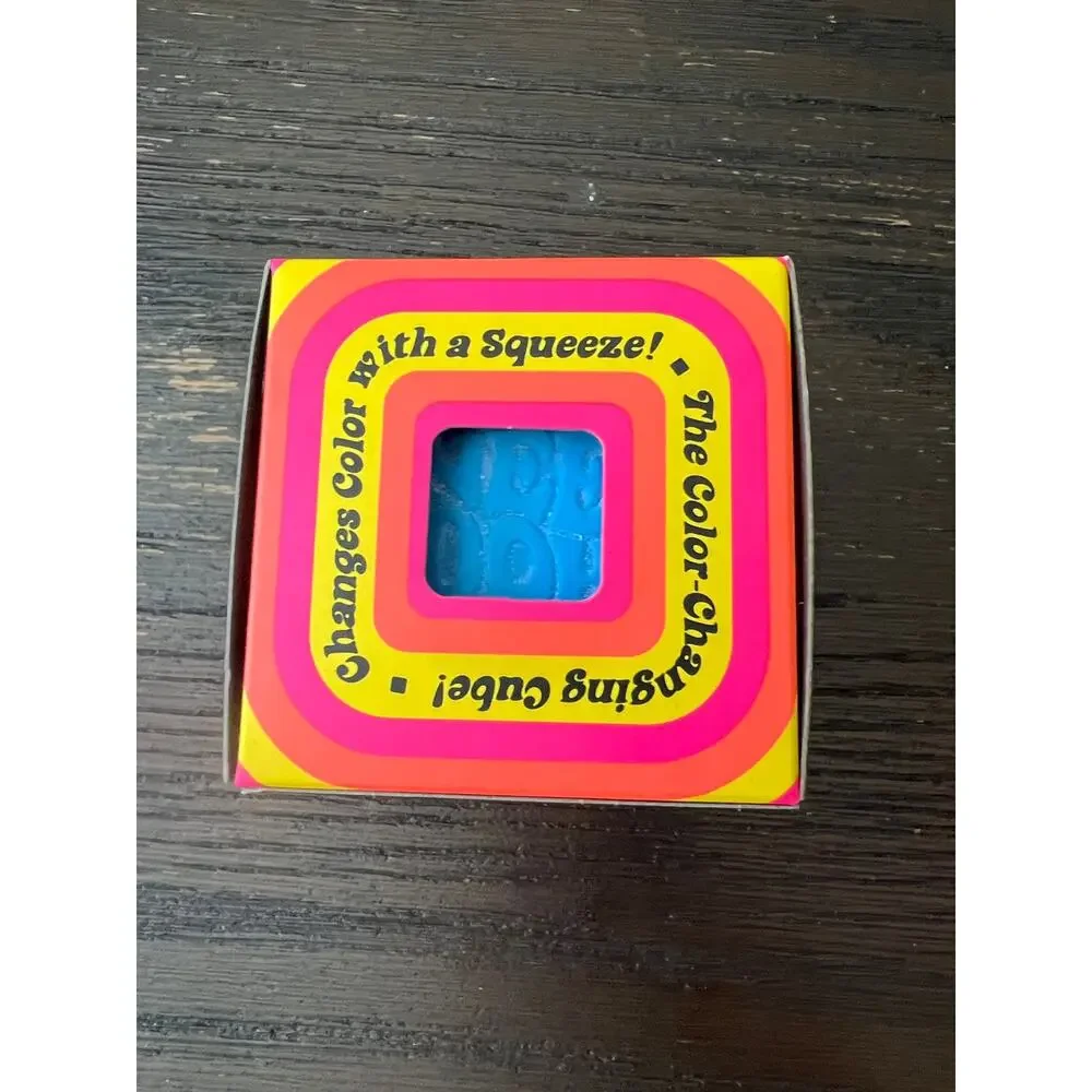 NeeDoh Color Change Cube | Blue to Pink - NIB!